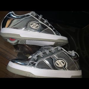 Kids heelys shoes